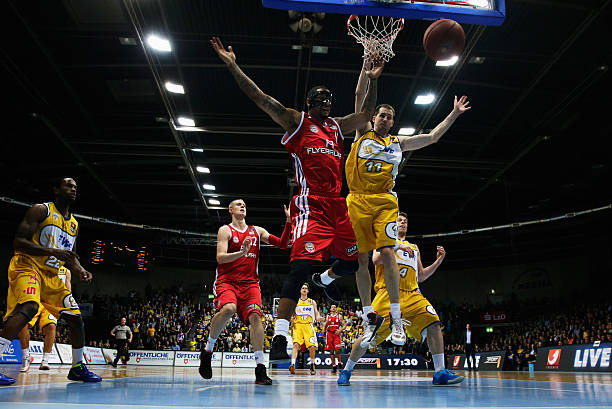 媒体的大规 媒体的大规